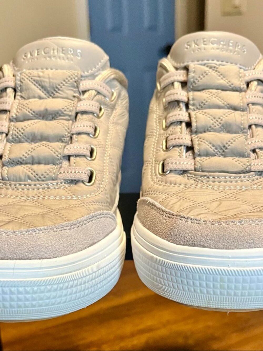 New! Skechers Slip-Ins Arch Fit Arcade Cozy Fit Stone Color Quilted Design  7.5 - Picture 4 of 6